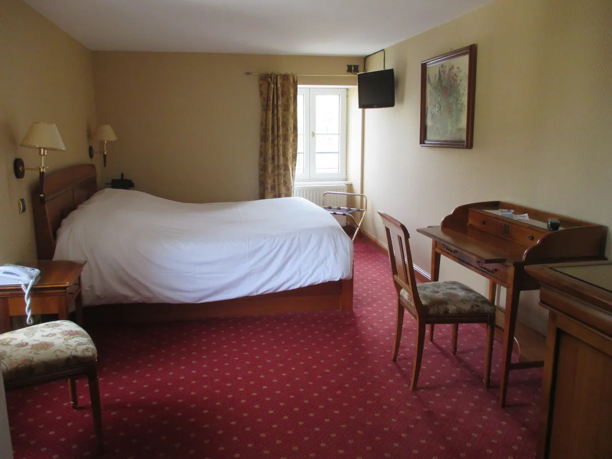 Chambre Intermédiaire — La chambre — Meuse-la-Vallée