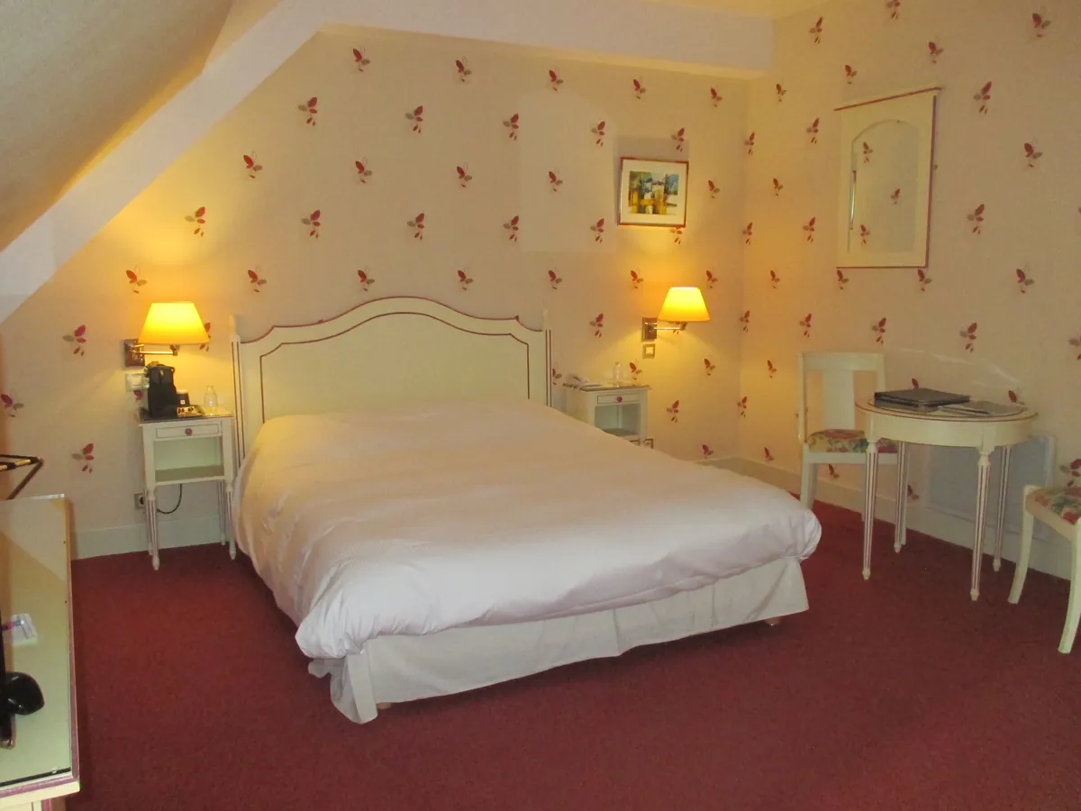 Chambre Intermédiaire — La chambre — Note Florale
