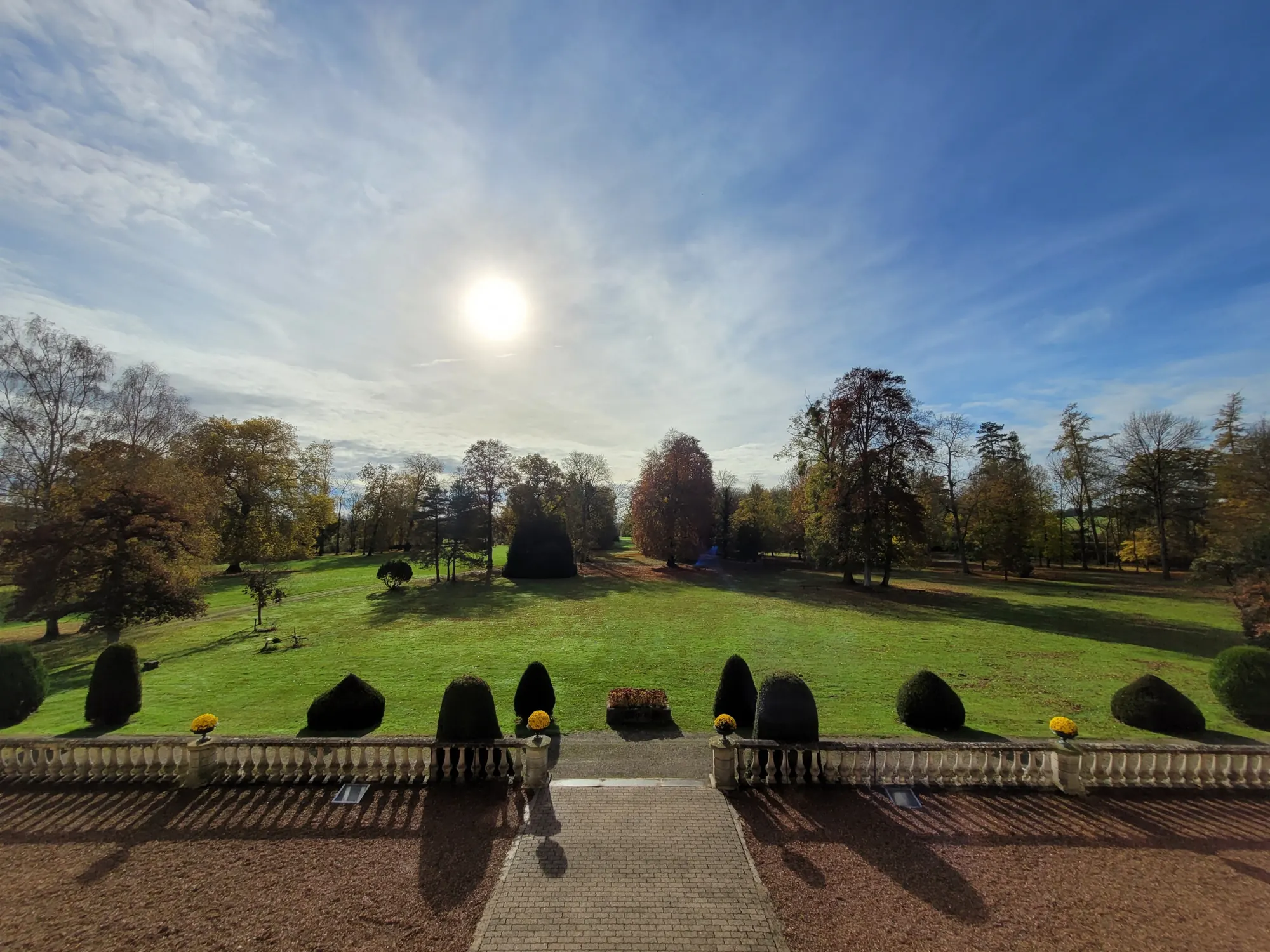 Le parc vu depuis la terrasse du château
