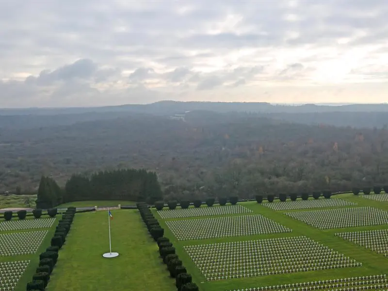 Le champ de bataille de Verdun vu depuis la tour de l'Ossuaire de Douaumont